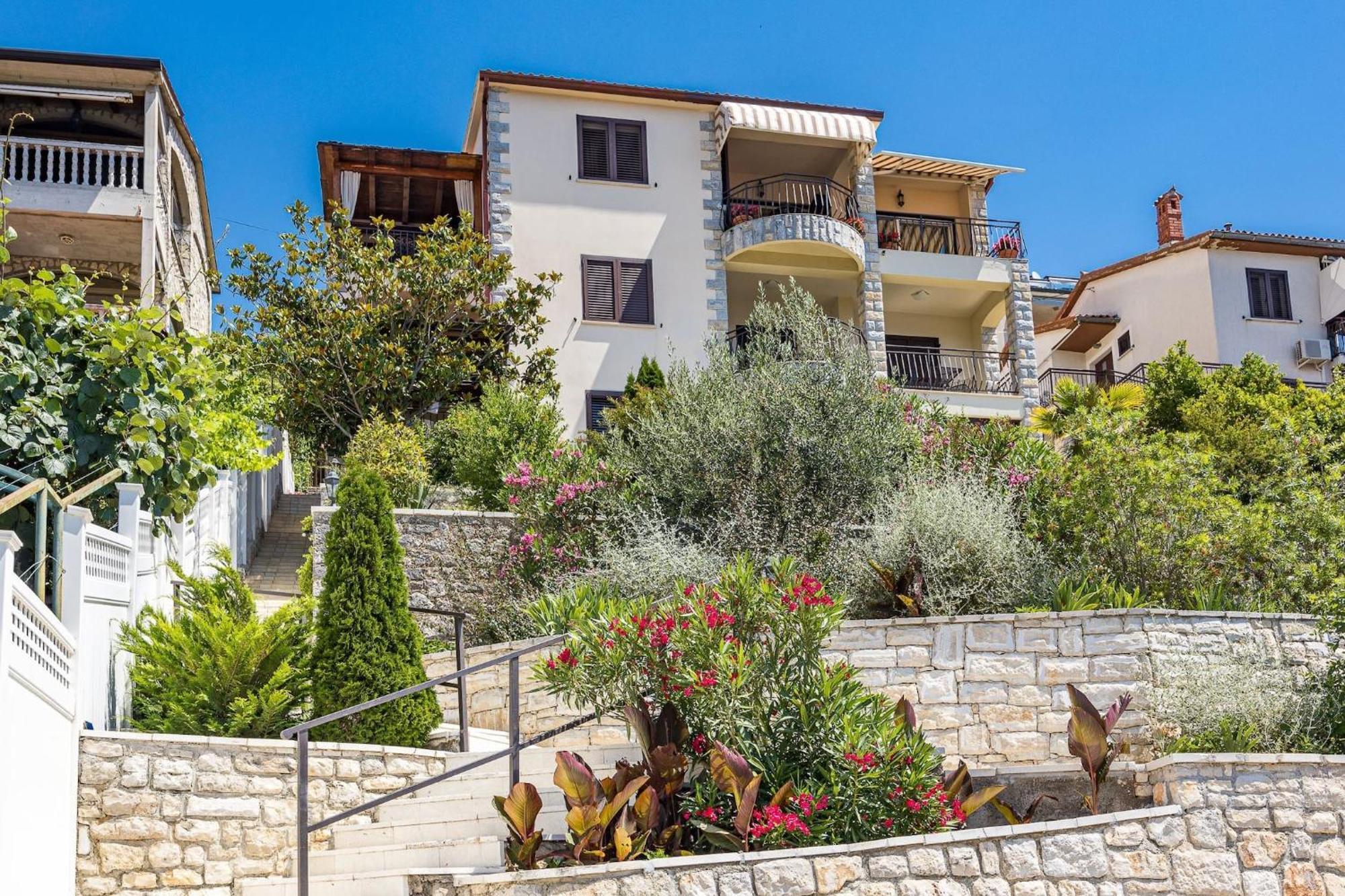 Apartments Lady M Rabac Exterior photo
